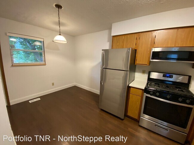 Foto del edificio - 5 br, 2 bath Apartment - 76 Chittenden Ave...