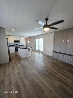 Foto del edificio - 129 Pruitt St