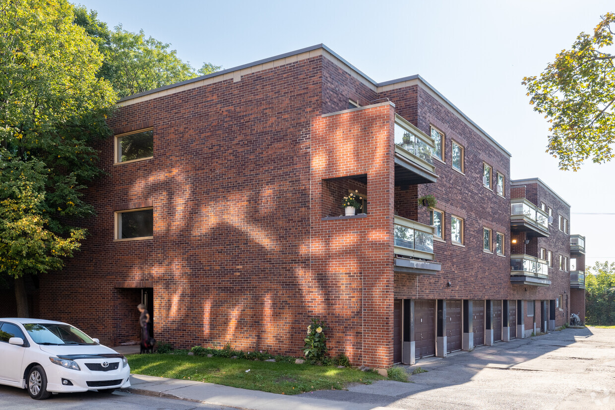 Primary Photo - Habitations Place Hillside