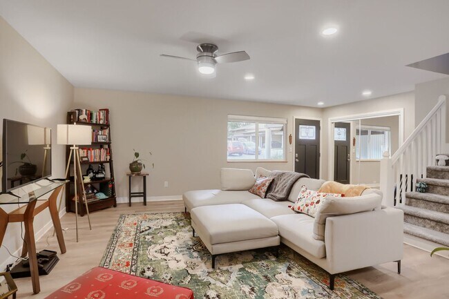 Foto del edificio - 1530 Greenbriar Blvd