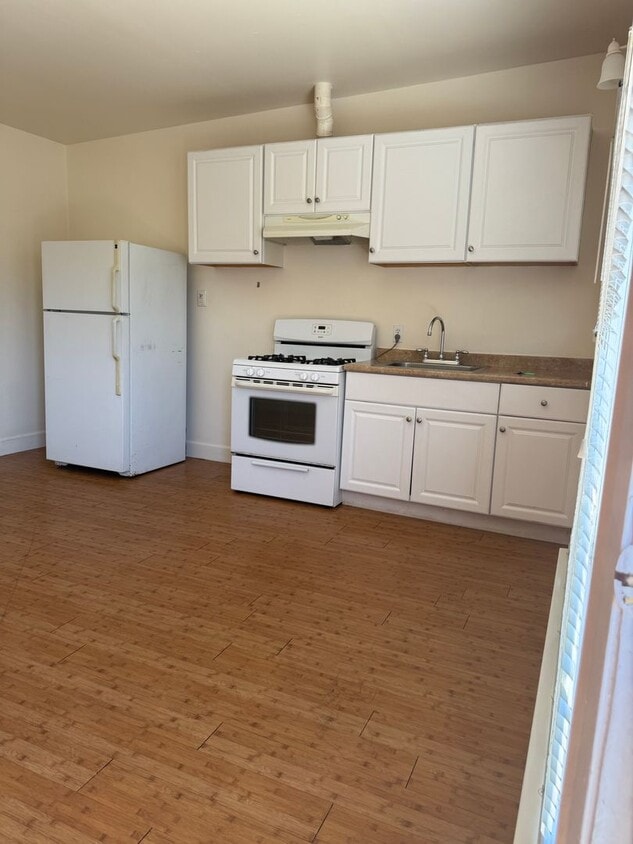 Primary Photo - Cute 1Bd 1 Ba Unit in NE Santa Maria