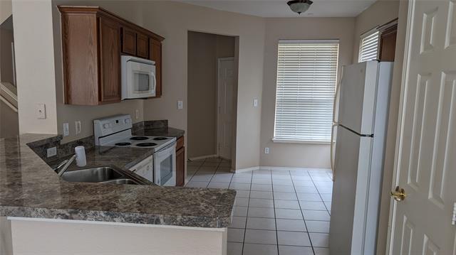 Building Photo - 4552 Sycamore Dr
