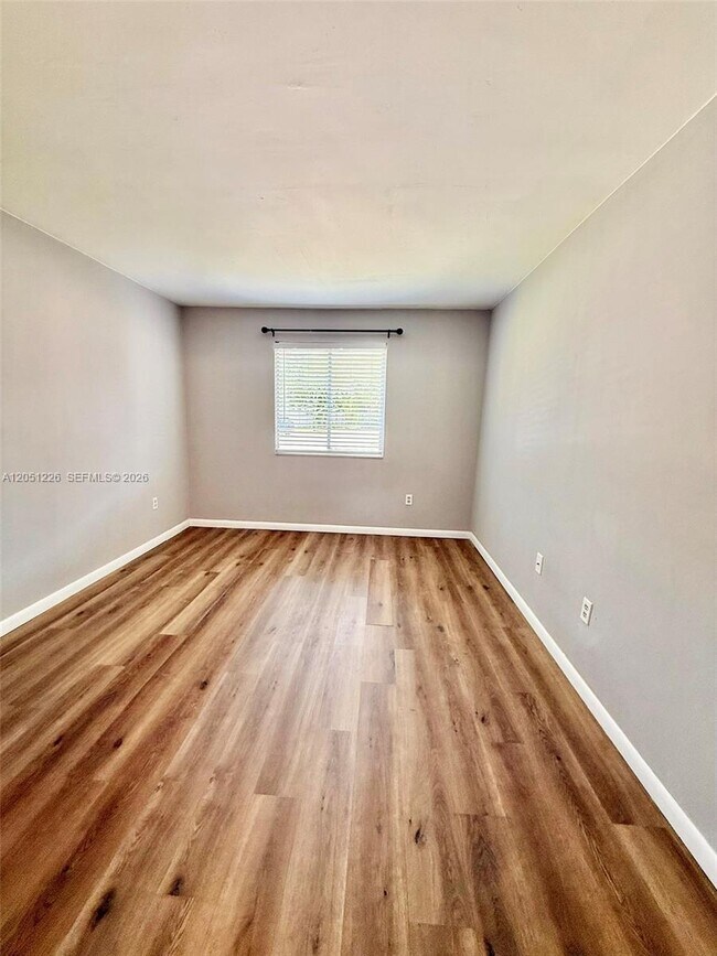 Foto del edificio - 15241 SW 80th St