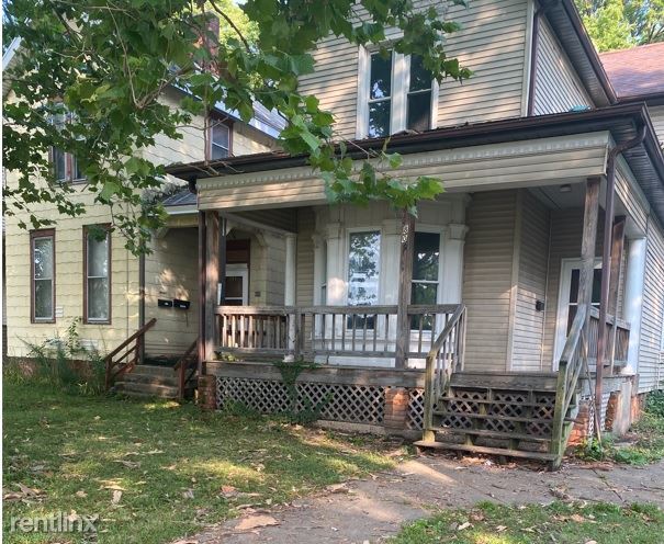 Primary Photo - 4 br, 1 bath House - 809 NE Madison Ave