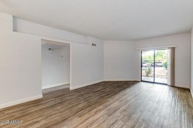 Foto del edificio - 1287 N Alma School Rd