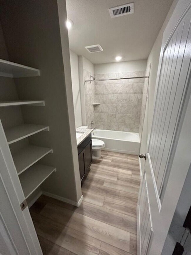 Foto del edificio - 4 Bedroom House in Rockbridge