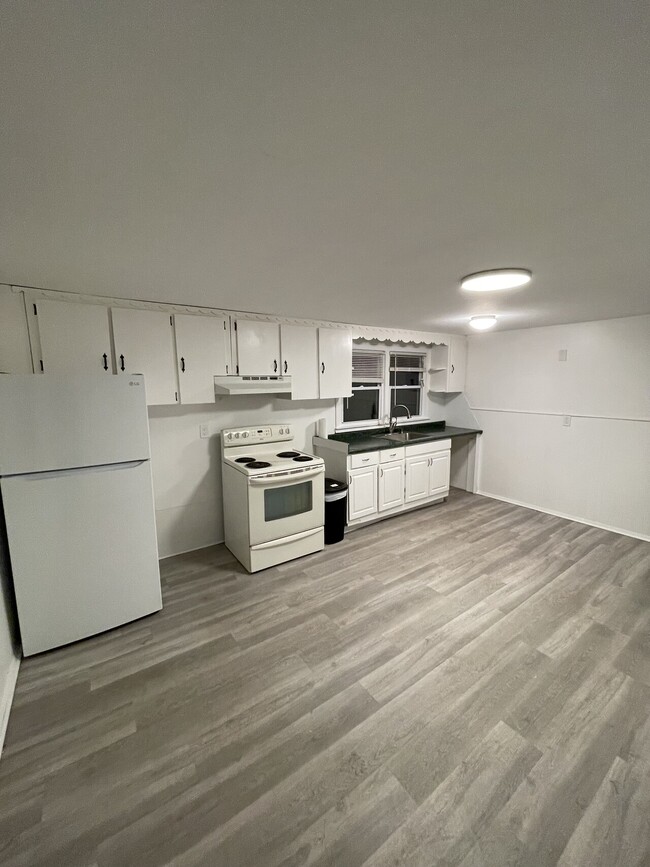 Foto del edificio - 105 Farmington Ave