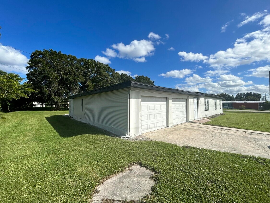 Foto principal - 3176 S 25th St