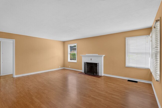 Foto del edificio - 2124 NE 78th Ave