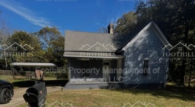 Building Photo - 209 Farmer St