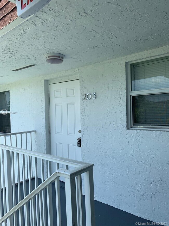 Foto del edificio - 3171 Auburn Blvd