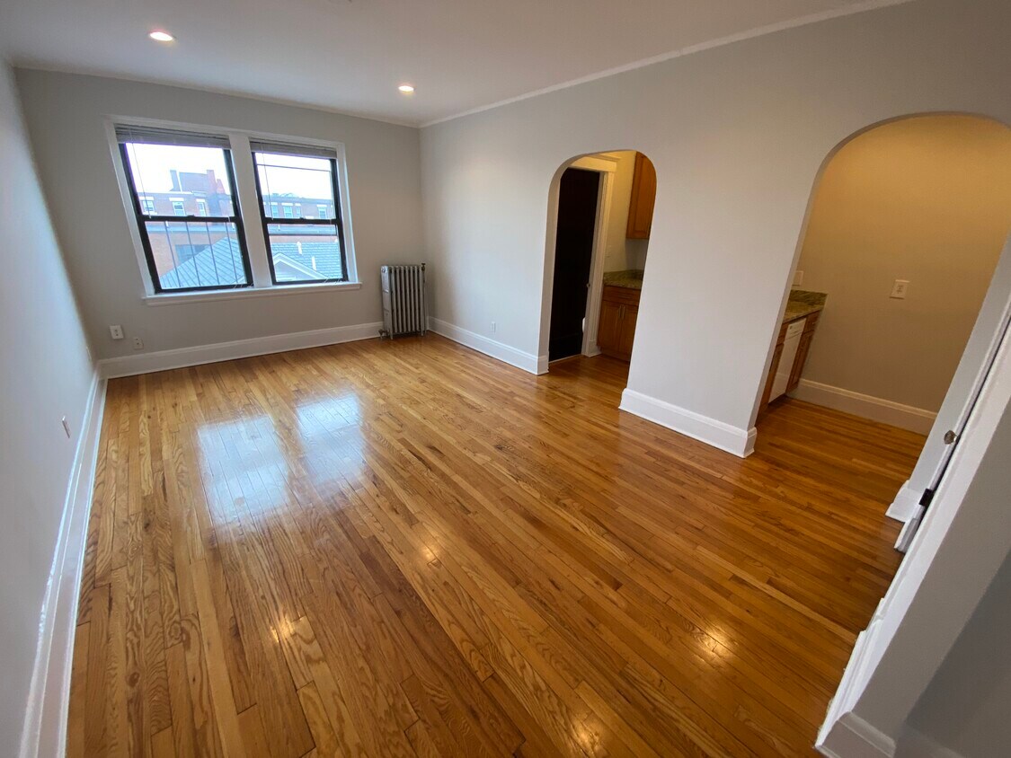Primary Photo - 119 Highland Ave