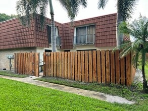 Building Photo - 3216 Spanish Wells Dr