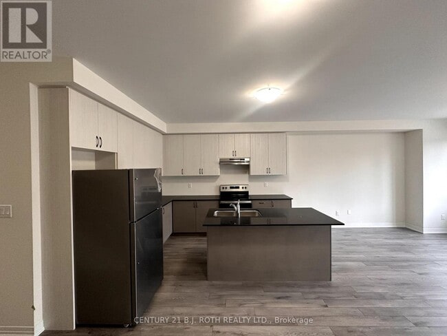 Building Photo - 110 Turnberry Ln