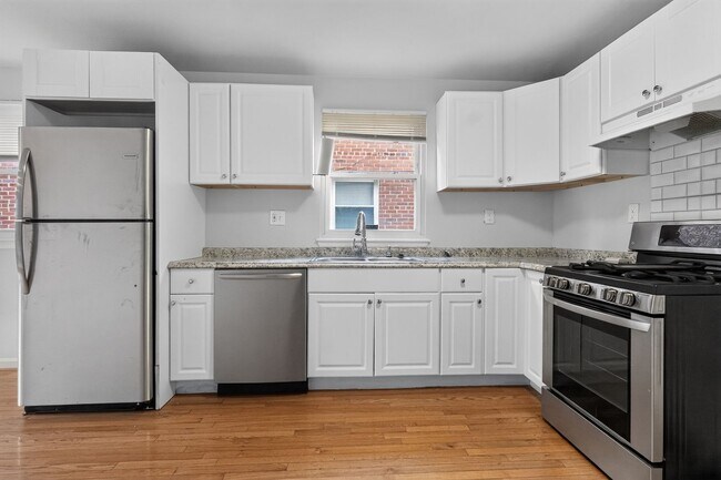 Foto del edificio - 5551 Chillum Pl NE
