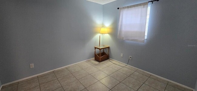 Foto del edificio - 588 Fairways Ln