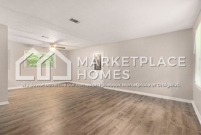 Foto del edificio - 3004 Twelve Oaks Cir