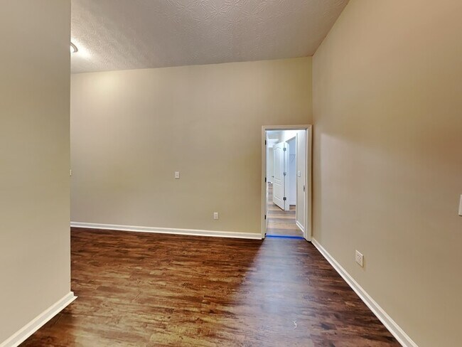 Foto del edificio - One Month Free! Nice 3 Bedroom Home locate...