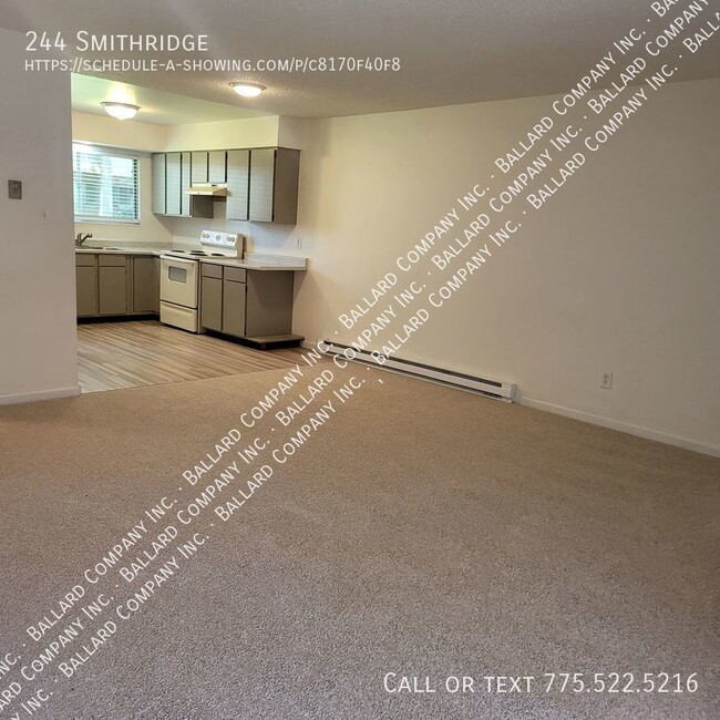 Building Photo - Nice Smithridge condo