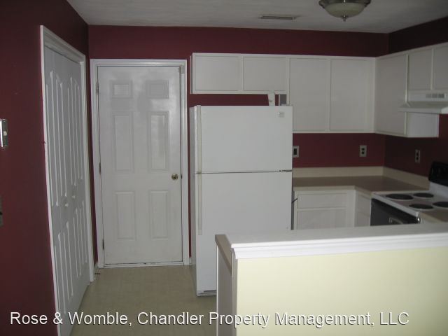 Building Photo - 3 br, 2.5 bath House - 329 Circuit Lane