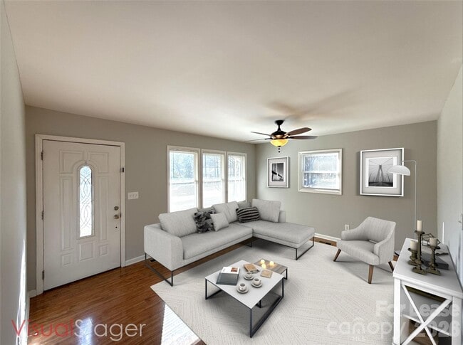 Building Photo - 1601 Starbrook Dr