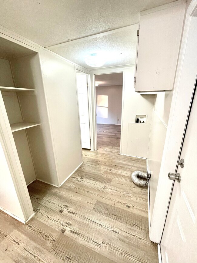 Foto del edificio - 98 Spring Grove Rd Lot #7