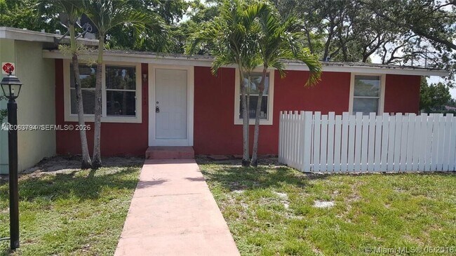 Building Photo - 7142 Southgate Blvd