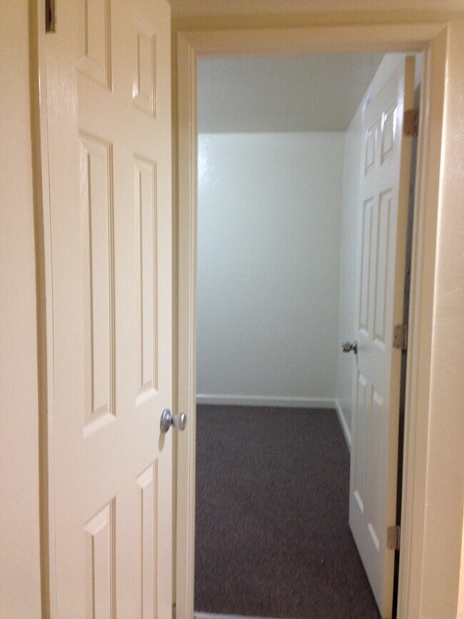Doors to the bedrooms - 5701 Almaden Rd