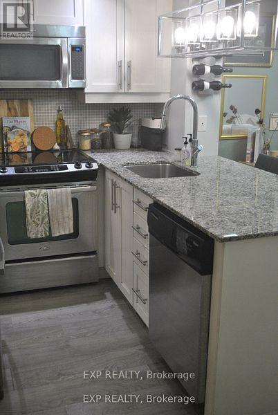 Photo du bâtiment - 65 E Liberty St