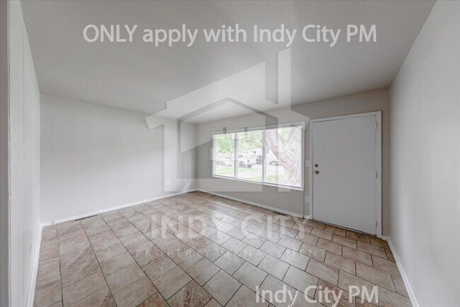 Foto del edificio - 3232 Normandy Rd