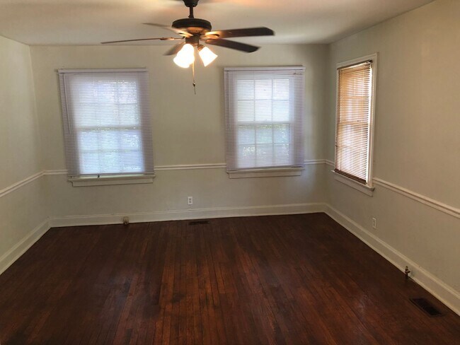 Building Photo - 1611 11th Avenue, Columbus, GA 31901