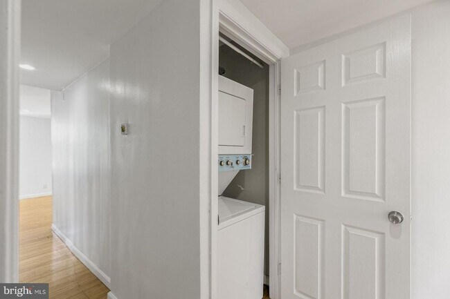 Foto del edificio - 5019 Walnut St