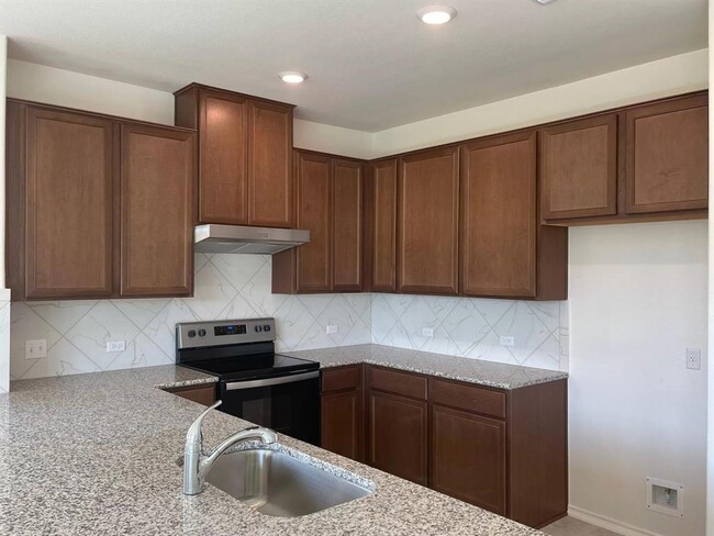 Building Photo - 4705 Cressal Dr