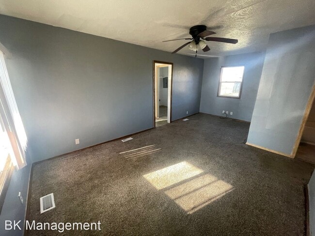 Building Photo - 2 br, 1 bath House - 1404 E 24th Street