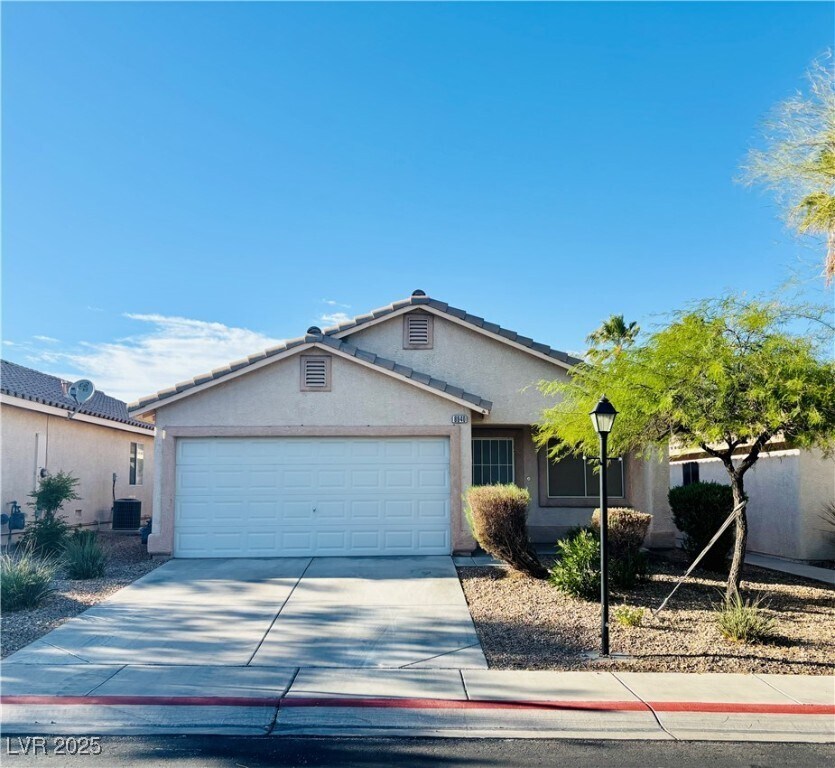 Foto principal - 8940 Crooked Shell Ave