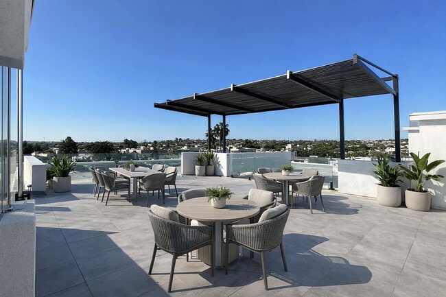 Building Photo - Bedford 46