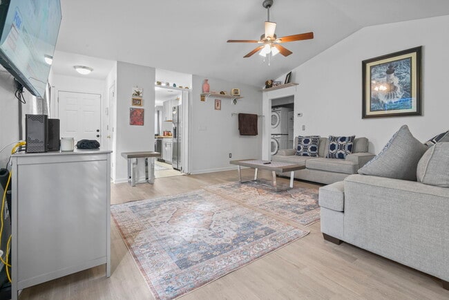 Foto del edificio - 309 McKendree Ln