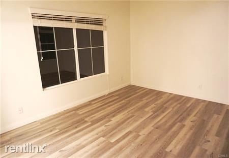 Building Photo - 3 br, 3 bath House - 12 Valmarana Aisle
