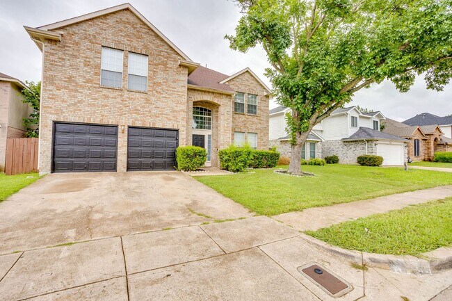 Building Photo - Great Large 4 Bedroom, 2.5 Bath Home Ready for New Tenants- Crowley ISD- 76123