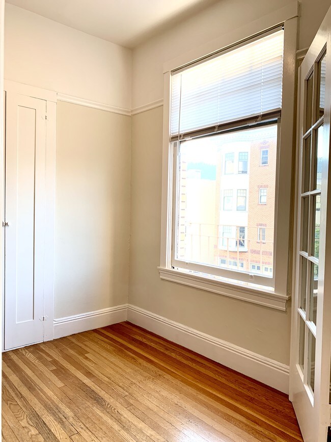 Foto del edificio - 2485 Chestnut St