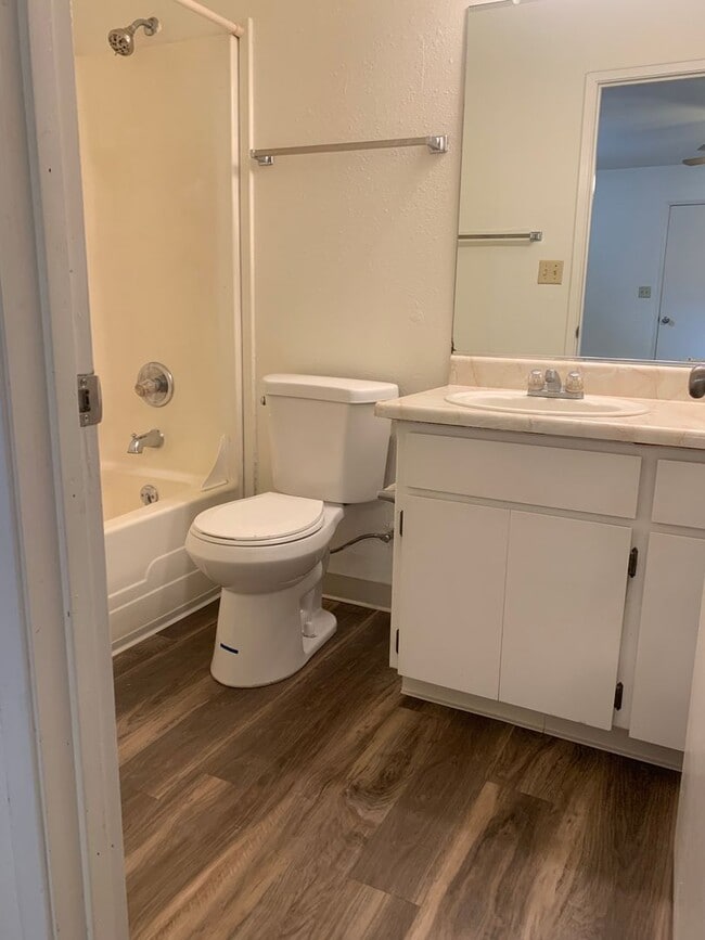 Foto del edificio - 1104 Elmer St