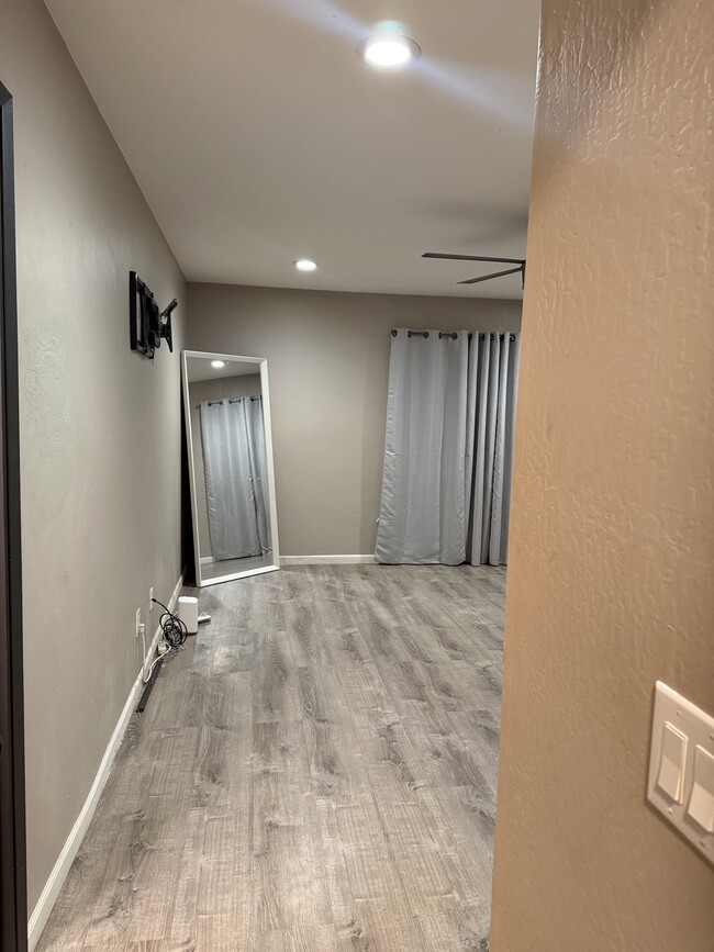 Foto del edificio - 2258 Fairfield Ave