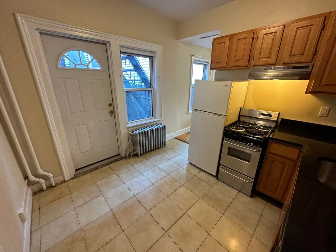 Primary Photo - 375 Dorchester St