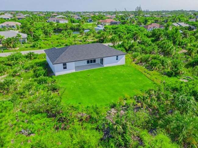 Building Photo - 15101 Brainbridge Cir