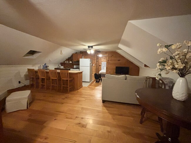 Building Photo - 3550 Coolidge Hwy