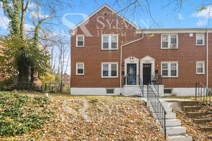 Primary Photo - Prepare to be impressed by this 5-bedroom,...