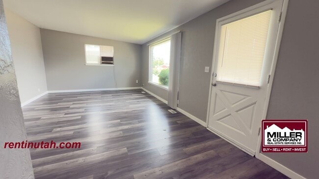 Photo - 1625 W. Paradise Ln. (5050 S.) House