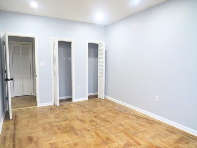 Foto del edificio - 387 E 54th St