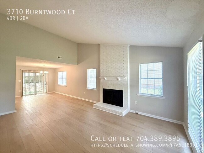 Foto del edificio - 3710 Burntwood Ct