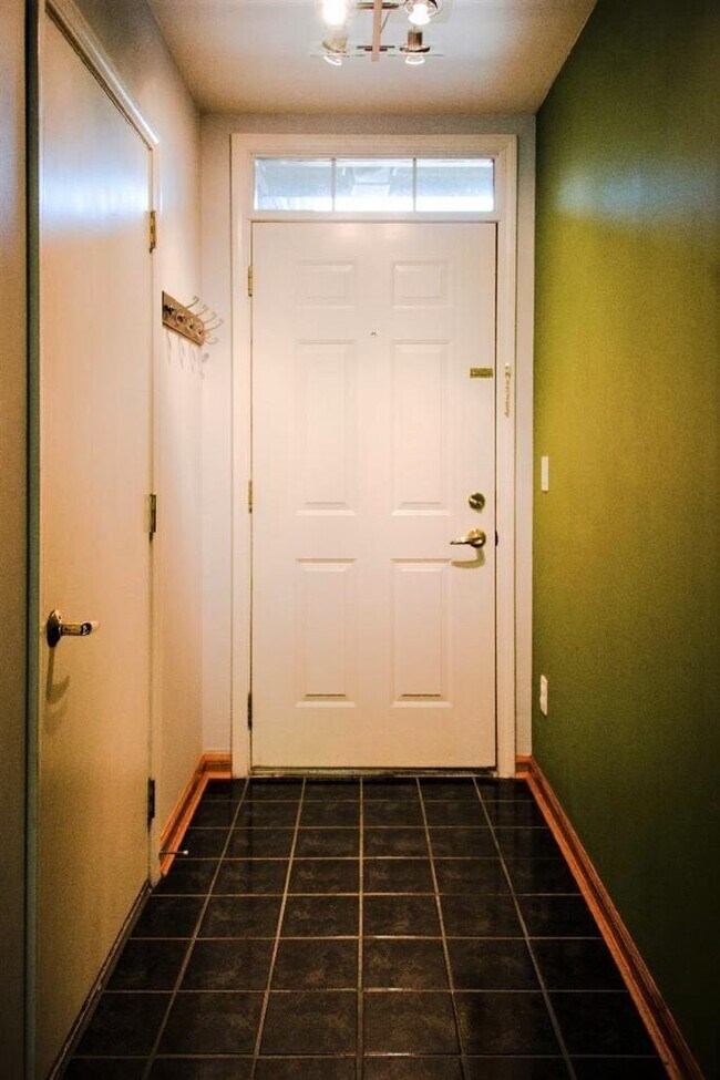 Foto del edificio - 2816 Barclay Way